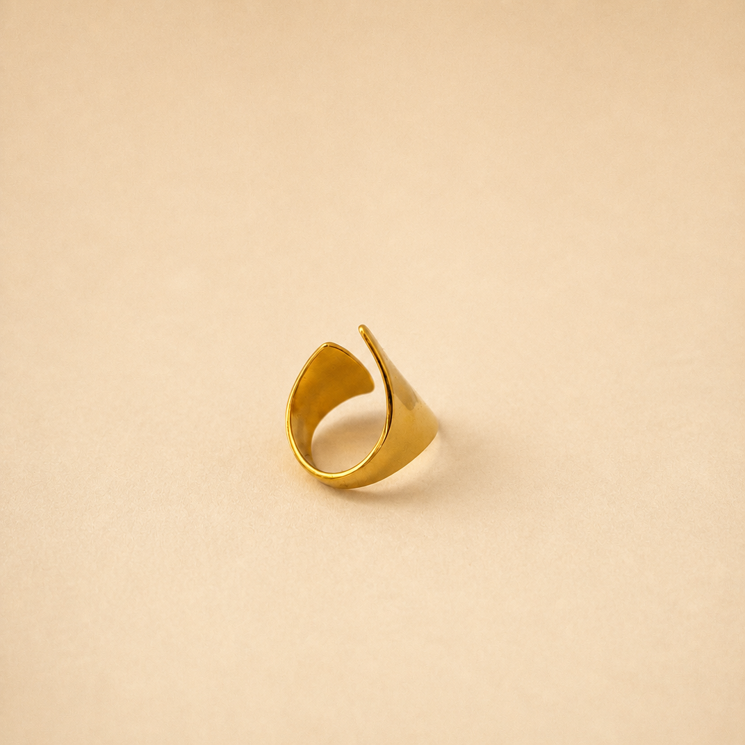 Gouden ring asymmetrisch achterkant